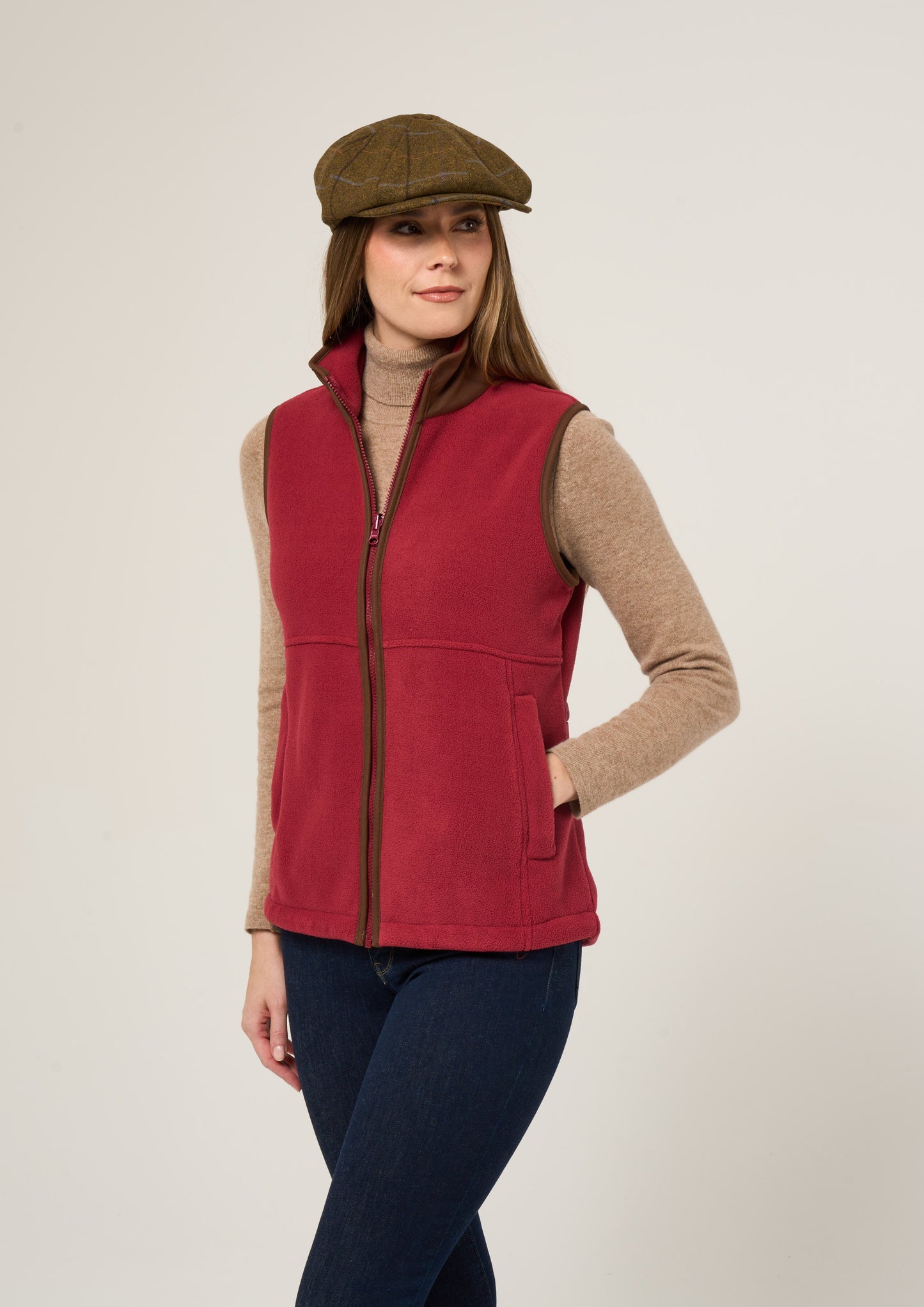 Aylsham Ladies Fleece Gilet In Cranberry